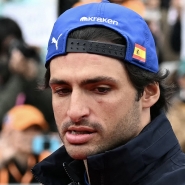 carlos_sainz_amende_japon