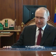Le président russe avait annoncé une trêve de Pâques, mas près de 400 bombardements russes ont été signalés dans la nuit en Ukraine. Kiev accuse Moscou de violer cette trêve fragile.