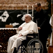 pape-francois-chaise-roulante