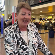 Après une journée à l'arrêt ce mardi en raison de la grève nationale, les activités dans les aéroports de Charleroi et de Bruxelles vont reprendre de manière intense. Plus de 100.000 personnes sont attendues.