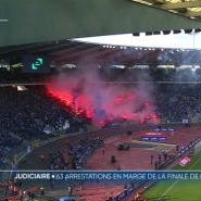 La finale de la Coupe de Belgique a été marquée par des violences à Molenbeek, où des affrontements et des agressions ont éclaté. Des commerces ont été saccagés et plusieurs personnes blessées. La police est intervenue en plusieurs points chauds. 80 victimes ont été prises en charge par les secours.