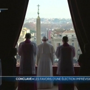 Qui sera le futur pape ? Impossible, évidemment, de répondre à cette question à l'heure qu'il est. Bien sûr, il y a des favoris, une quinzaine au total, mais le scrutin reste ouvert, notamment en raison de la composition inédite de ce conclave.