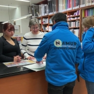 C'est une belle initiative des commerçants du centre-ville de Namur que ce parcours de bonnes ondes. Les commerçants ont apporté une touche positive dans leur vitrine, pour égayer la journée de leurs clients.