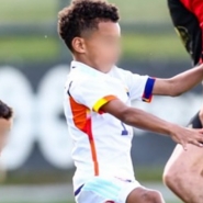 Les fils de Thomas Meunier avec Arthur Theate.