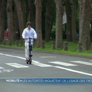 Alors que les funérailles de Fabian ont eu lieu en Moldavie, l’heure était encore au recueillement dans le parc Elisabeth de Ganshoren. Les autorités s’inquiètent par ailleurs des dérives et des mauvaises utilisations des trottinettes électriques, qui font l’objet de contrôles renforcés.
