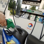 Station service de Caen (France) - 12 août 2005