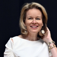 Queen Mathilde of Belgium pictured during a royal visit to the 'Nachtreis' exposition of Hans Op de Beeck in the KMSKA museum - Koninklijk Museum voor Schone Kunsten Antwerpen - Royal Museum for Fine Arts Antwerp, in Antwerp, Tuesday 15 July 2025. BELGA PHOTO ERIC LALMAND