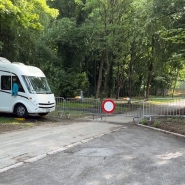 Le camping du Waux-Hall de Mons en partie inaccessible suite à un rapport des pompiers et une mise en demeure.
