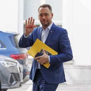 Maxime Prévot à son arrivée au Kern