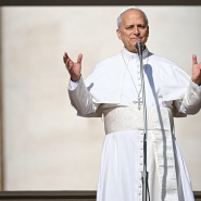 Les défenseurs de Vatican II utilisent un Missel différent de celui utilisé par les traditionalistes.