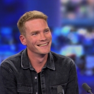 WEB signature.00_01_00_16.Still001.jpg