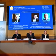 2025-10-13T103651Z_1123803288_RC2YAHAUN3QJ_RTRMADP_3_NOBEL-PRIZE-ECONOMICS