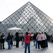 Louvre.jpg