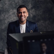 Dani_Alves_prédicateur.jpg