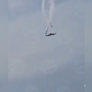 Les images montrent l’appareil tournoyer dans les airs