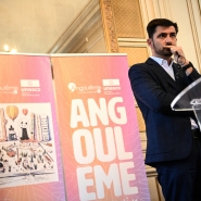 Le maire d’Angoulême, Xavier Bonnefont, lors d’une conférence de presse le 20 novembre dernier.