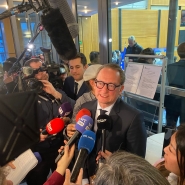 Boris Dilliès, interrogé après sa prestation de serment, au parlement bruxellois