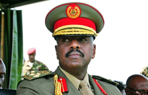 Présidentielle en Ouganda: le fils de Museveni se ravise et soutient son père