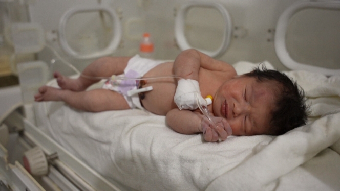 bébé miraculé à janderis, syrie