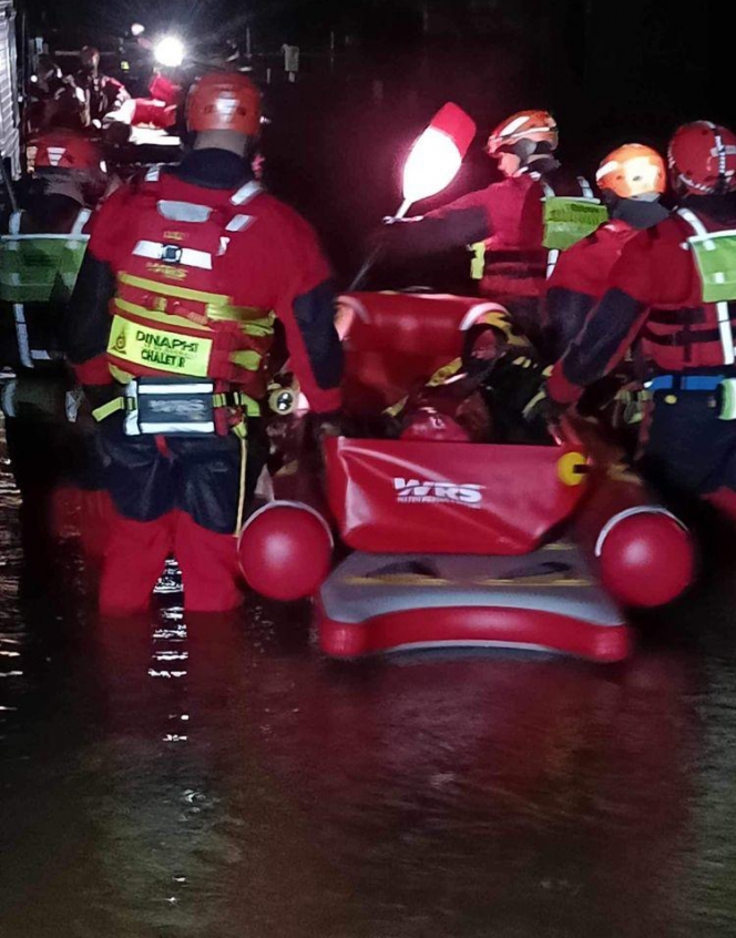 evacuation_camping_copy