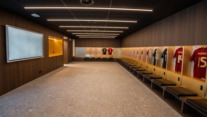 red_devils_changing_room2_copie