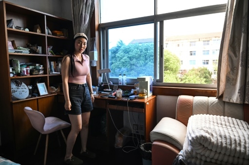 D'acteur à vendeur, de jeunes Chinois en quête d'emplois plus épanouissants