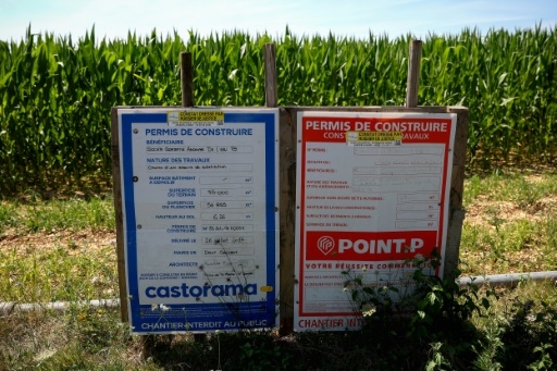 Bassines: la manifestation interdite avorte après une journée calme