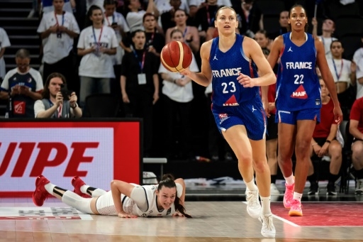 Basket: derniers réglages pour les Bleues avant les JO, avec Johannès en joker de luxe