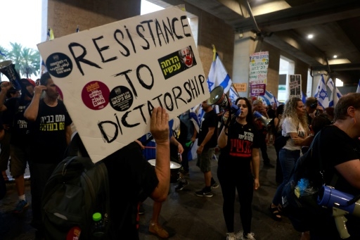 82d9827b3885efbbb48d1cb017351bfe04307a8a