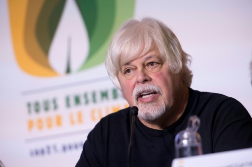 Le défenseur des baleines Paul Watson maintenu en détention au Groenland