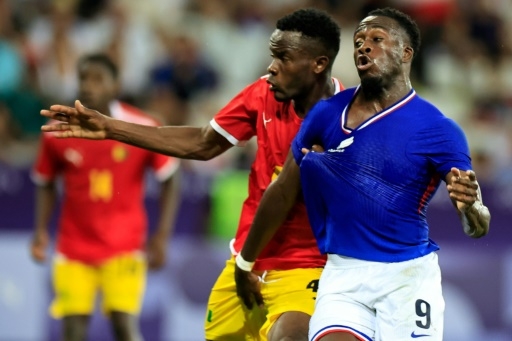 Foot: la France bat difficilement la Guinée 1-0 et se rapproche des quarts
