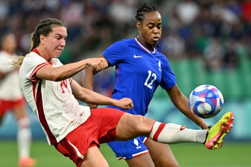 Foot: les Bleues sombrent contre le Canada et perdent Renard et Peyraud-Magnin