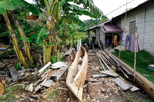 Indonésie: mer amère pour les pêcheurs nomades Bajau