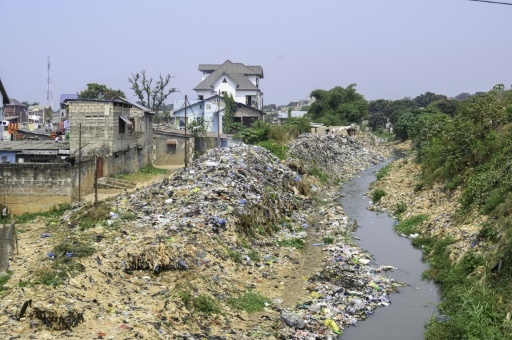 Kinshasa envahie par les déchets