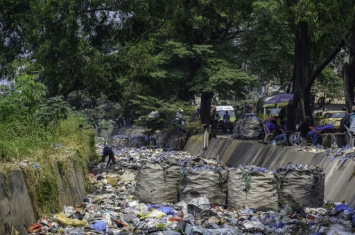 Kinshasa envahie par les déchets