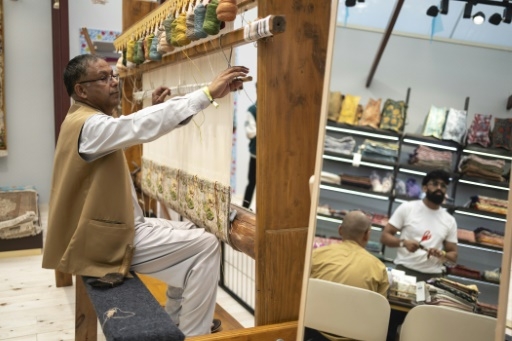 Les fans des Jeux olympiques peuvent faire le tour du monde... sans quitter Paris