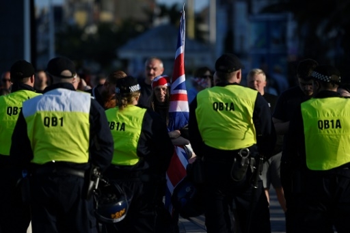 La police britannique sur le qui-vive face au risque de nouvelles émeutes