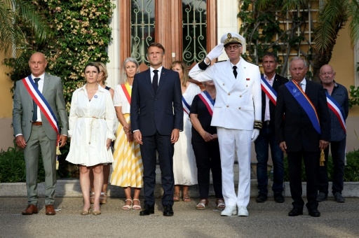 Ne cédons rien à la division, enjoint Macron lors des 80 ans de la libération de Bormes-les-Mimosas