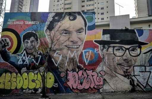 Brésil : décès à 93 ans de Silvio Santos, figure emblématique des médias brésiliens