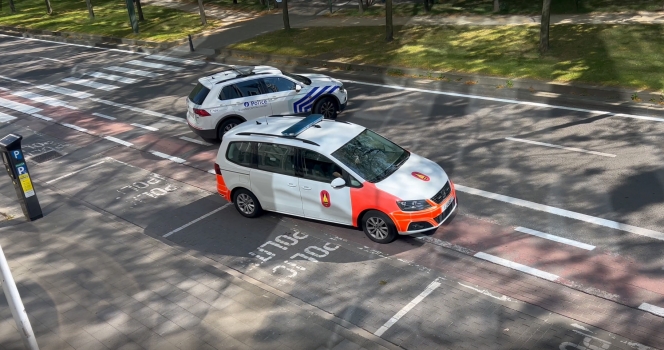 A mine clearance operation is underway on Boulevard Roi Albert 2 in Brussels