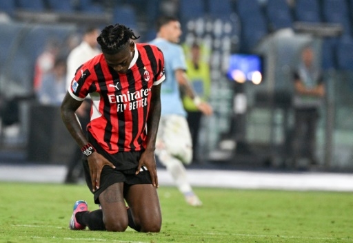 Italie: l'AC Milan fait du surplace, Naples respire grâce à Lukaku