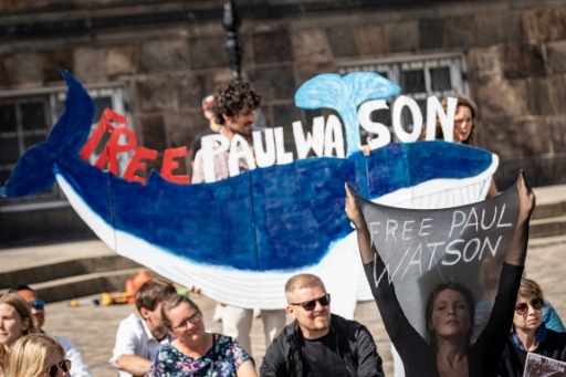 De sa prison au Groenland, le défenseur des baleines Paul Watson continue le combat