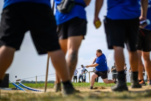 Le hornuss: le sport si suisse toujours fringant