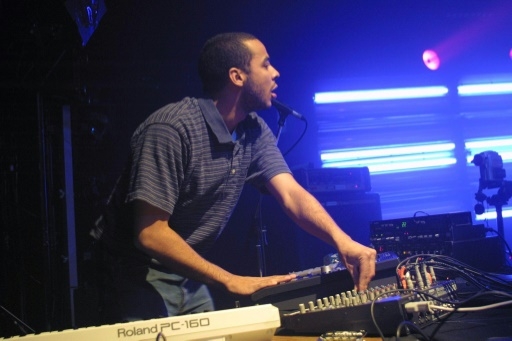 Du rap à la French Touch, l'étoile filante DJ Mehdi capturée dans une série