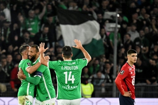 Ligue 1: Inefficace, Lille perd à Saint-Etienne, qui débloque son compteur