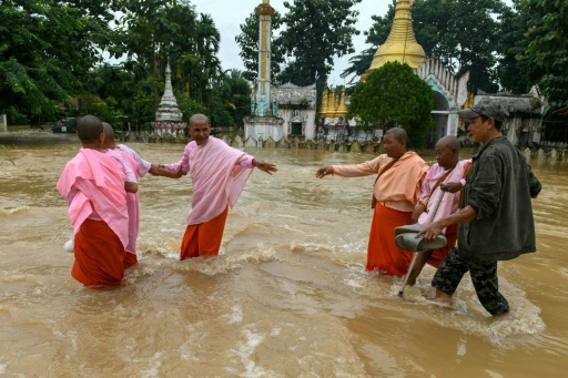 La junte birmane demande de l'aide étrangère après les inondations meurtrières