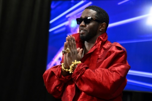 Plus de 100 victimes accusent le rappeur américain P. Diddy d'agression sexuelle (avocat)