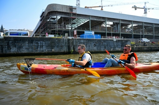 À Bruxelles, des sorties en kayak pour alerter sur la pollution des cours d'eau