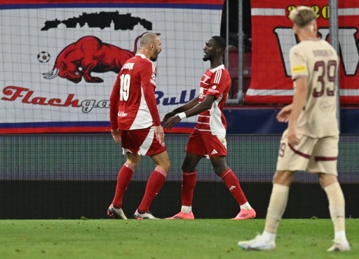 C1: Brest plie, mais fait rompre Salzbourg