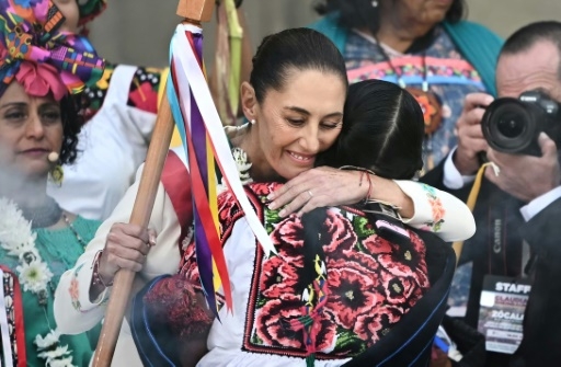 Mexique: après l'investiture, Sheinbaum adoubée par les peuples indigènes